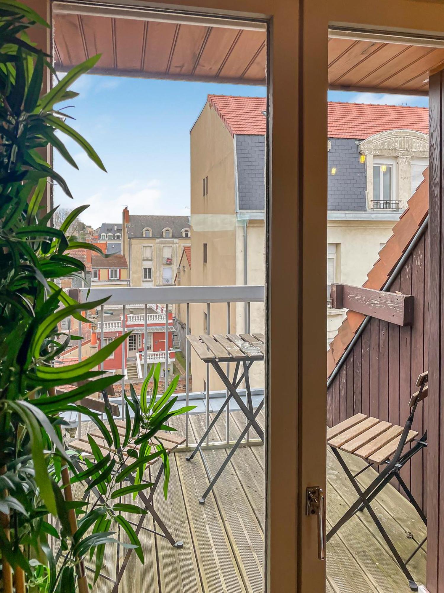 شقة Pied-A-Terre A Montluçon المظهر الخارجي الصورة